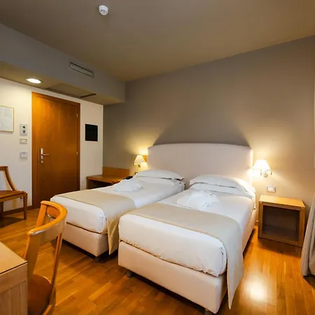 Hotell Touring Carpi