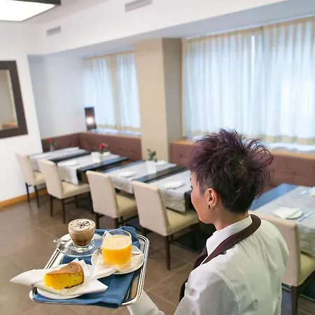 Touring Hotell 4*