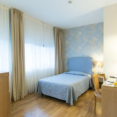Hotel Touring 4*