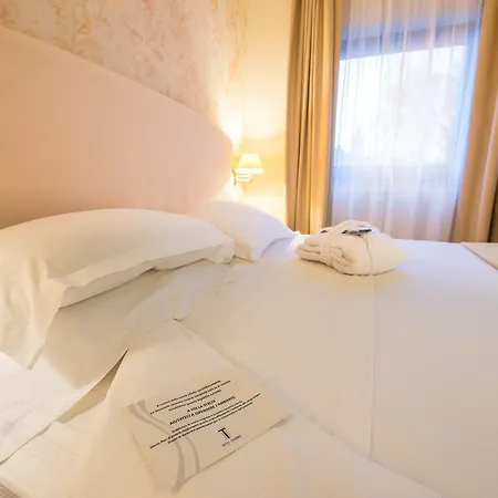 Touring Hotel