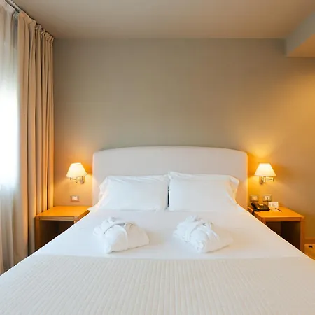 Otel Touring