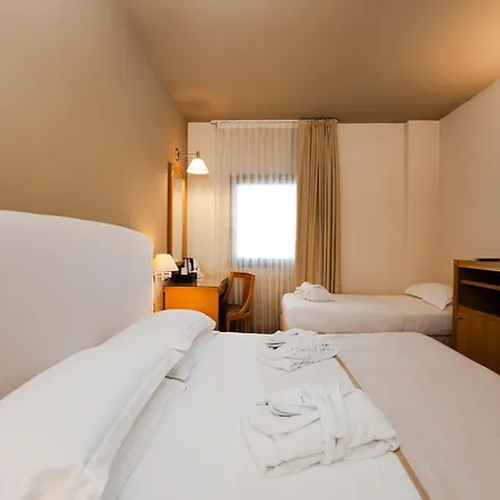 Touring Szálloda Carpi