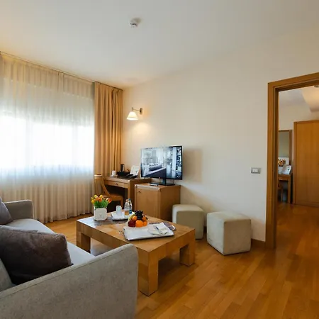 Touring Szálloda 4*