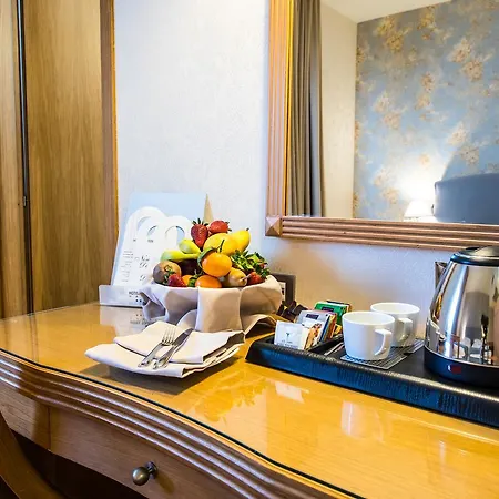 Touring Szálloda 4*
