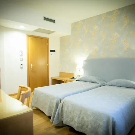 Hotel Touring 4*